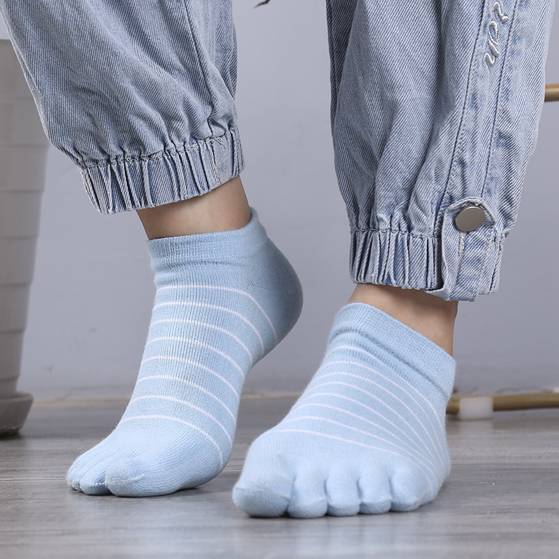 1/5 Pairs Women Striped Five T - Ankle Sock Low Cut avis et prix
